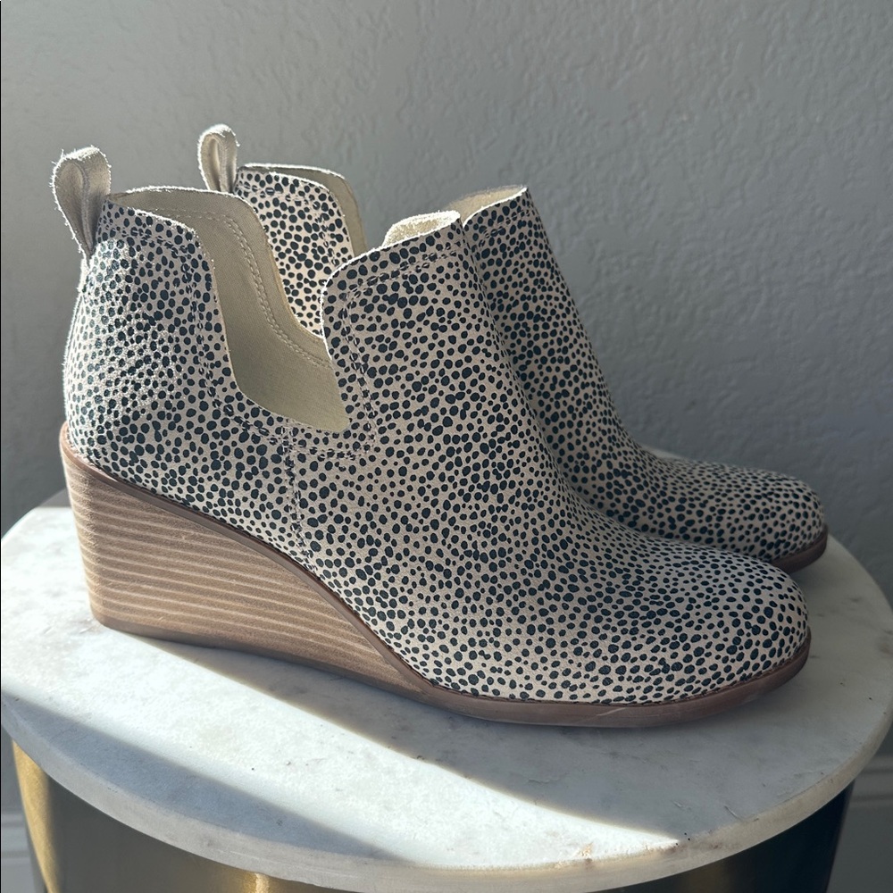 TOMS Kallie wedge booties in natural mini cheetah print suede